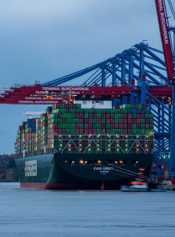 manuel-h-container-ship-6779968